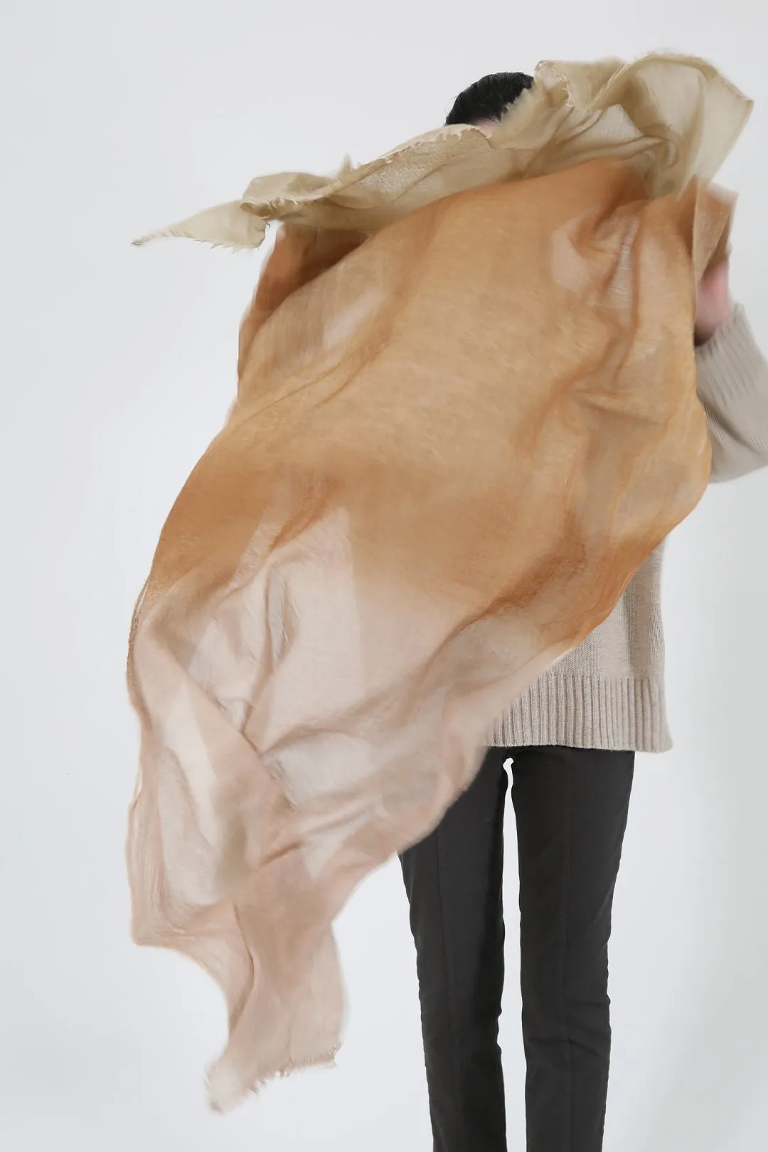 ISCHIA & HAZELNUT SCARF IN HAND DYED CASHMERE